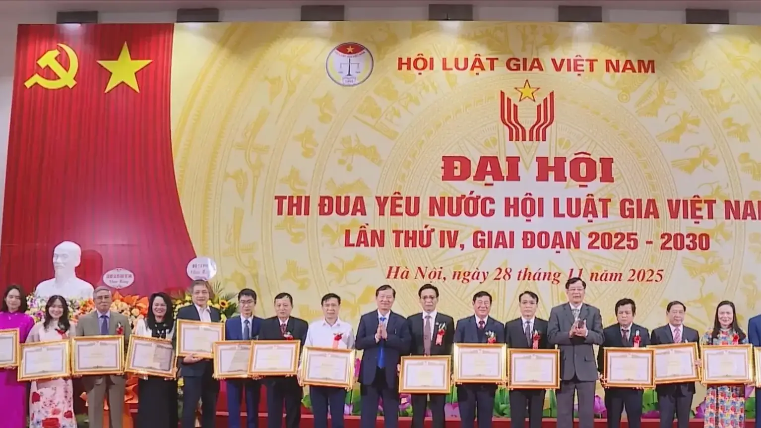 Thi đua yêu nước, lan tỏa tinh thần thượng tôn pháp luật